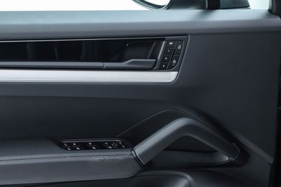 2025 Porsche Cayenne Coupe Base