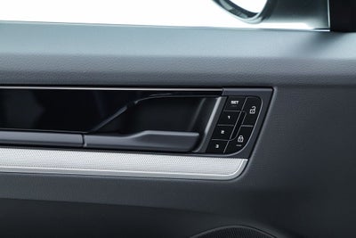 2025 Porsche Cayenne Coupe Base