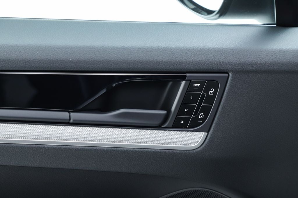 2025 Porsche Cayenne Coupe Base