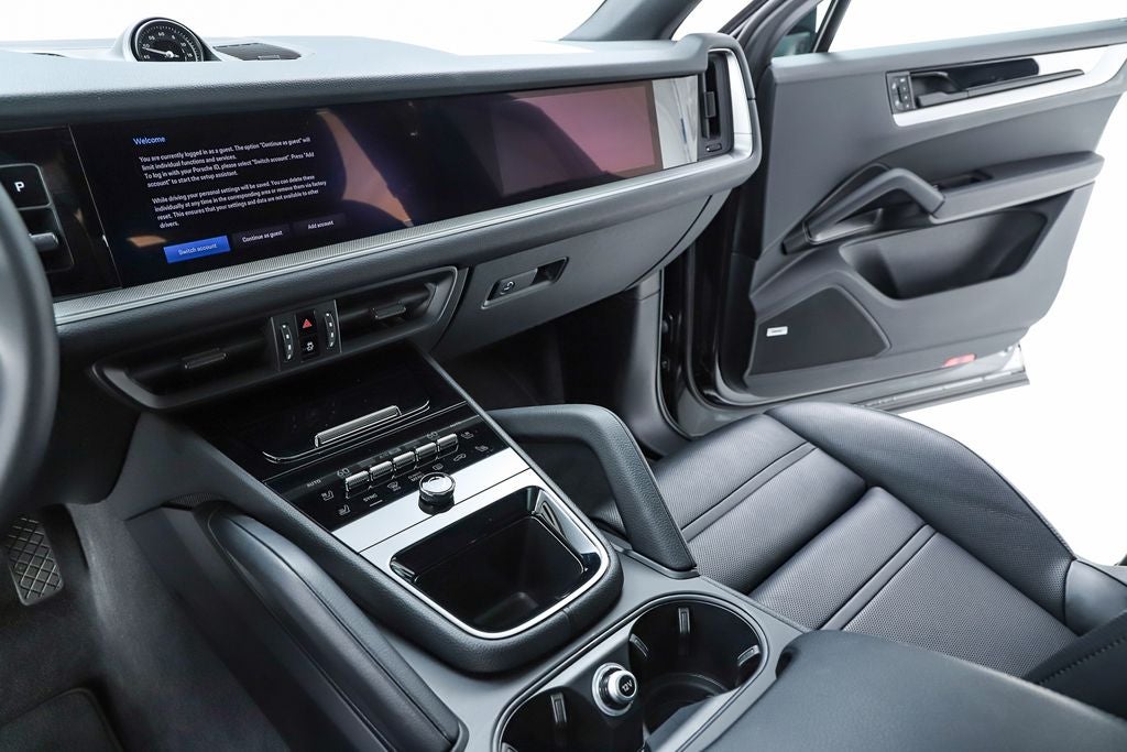 2025 Porsche Cayenne Coupe Base