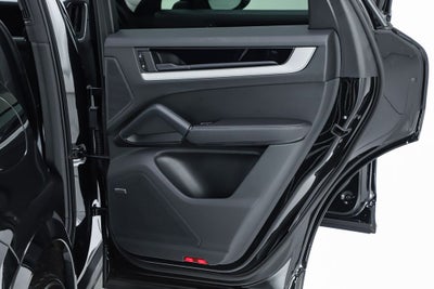 2025 Porsche Cayenne Coupe Base