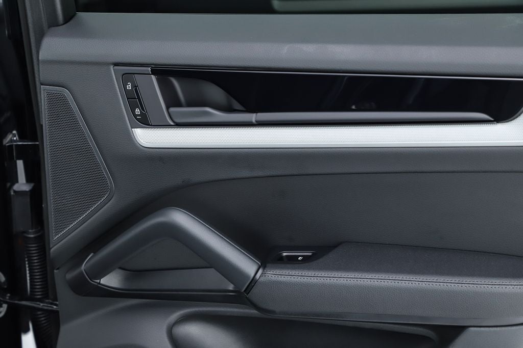 2025 Porsche Cayenne Coupe Base