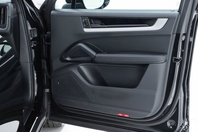 2025 Porsche Cayenne Coupe Base