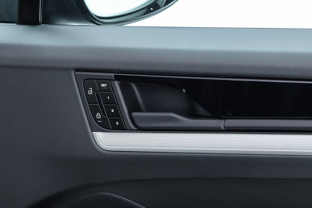 2025 Porsche Cayenne Coupe Base