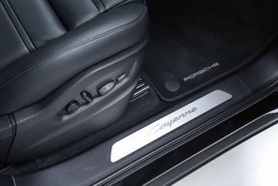 2025 Porsche Cayenne Coupe Base