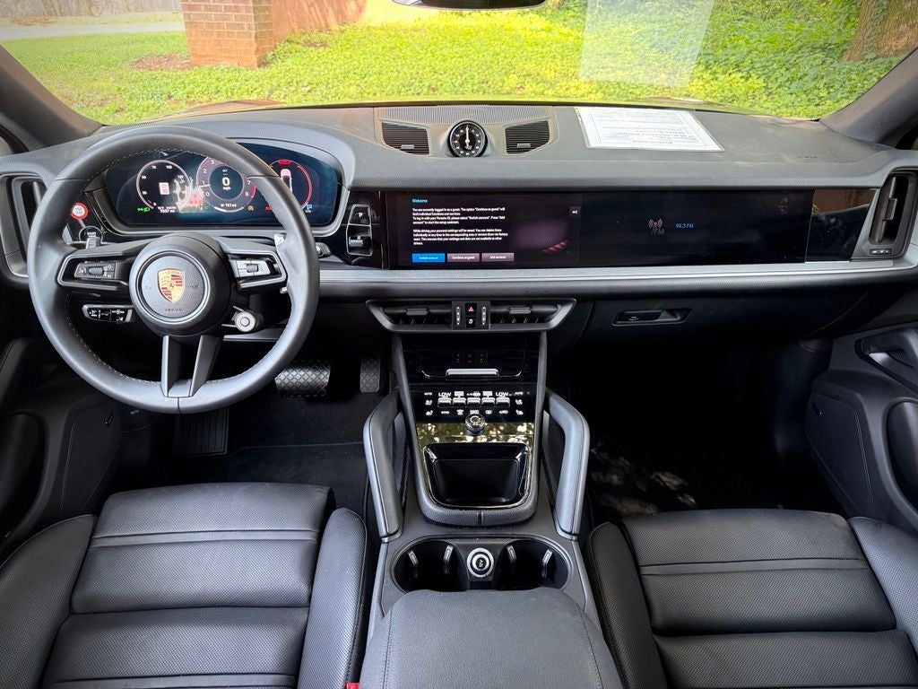 2025 Porsche Cayenne Coupe Base