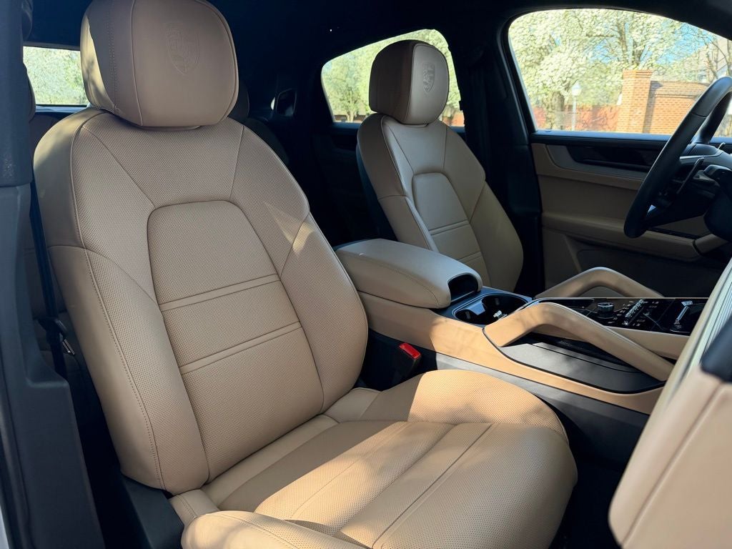 2025 Porsche Cayenne E-Hybrid Coupe Base