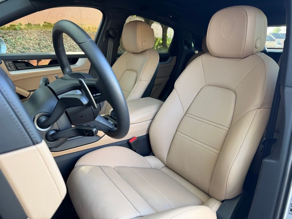 2025 Porsche Cayenne E-Hybrid Coupe Base