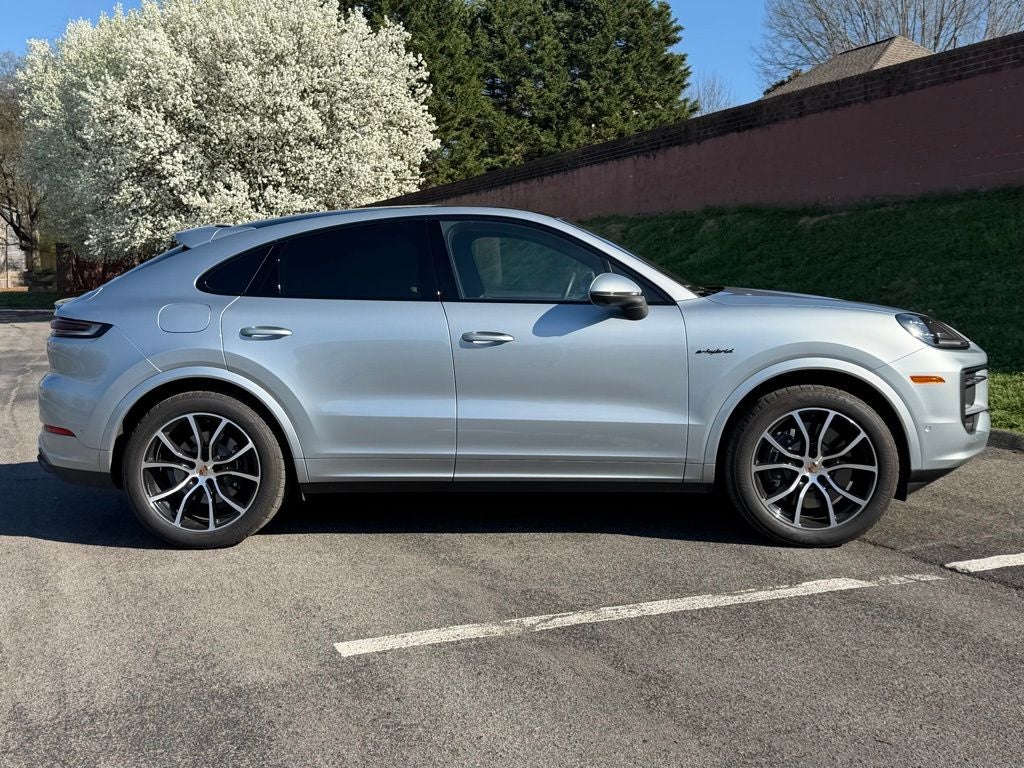 2025 Porsche Cayenne E-Hybrid Coupe Base
