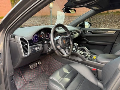 2023 Porsche Cayenne Coupe GTS