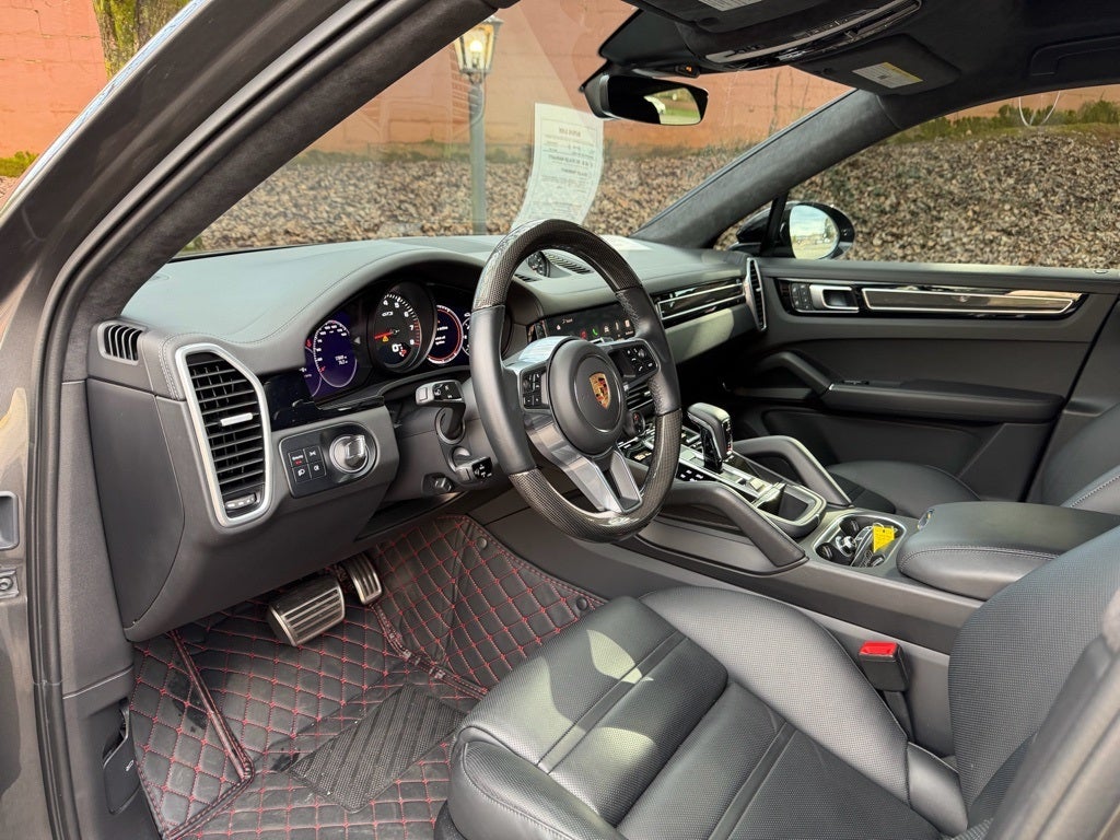 2023 Porsche Cayenne Coupe GTS