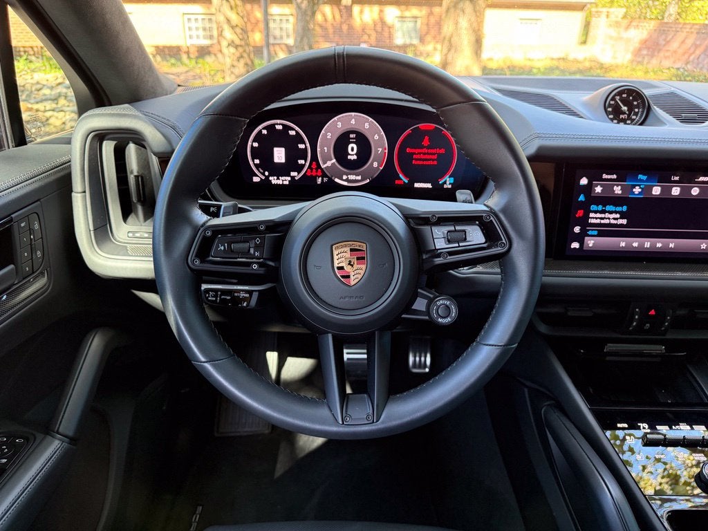 2025 Porsche Cayenne Coupe GTS