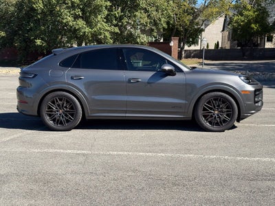 2025 Porsche Cayenne Coupe GTS