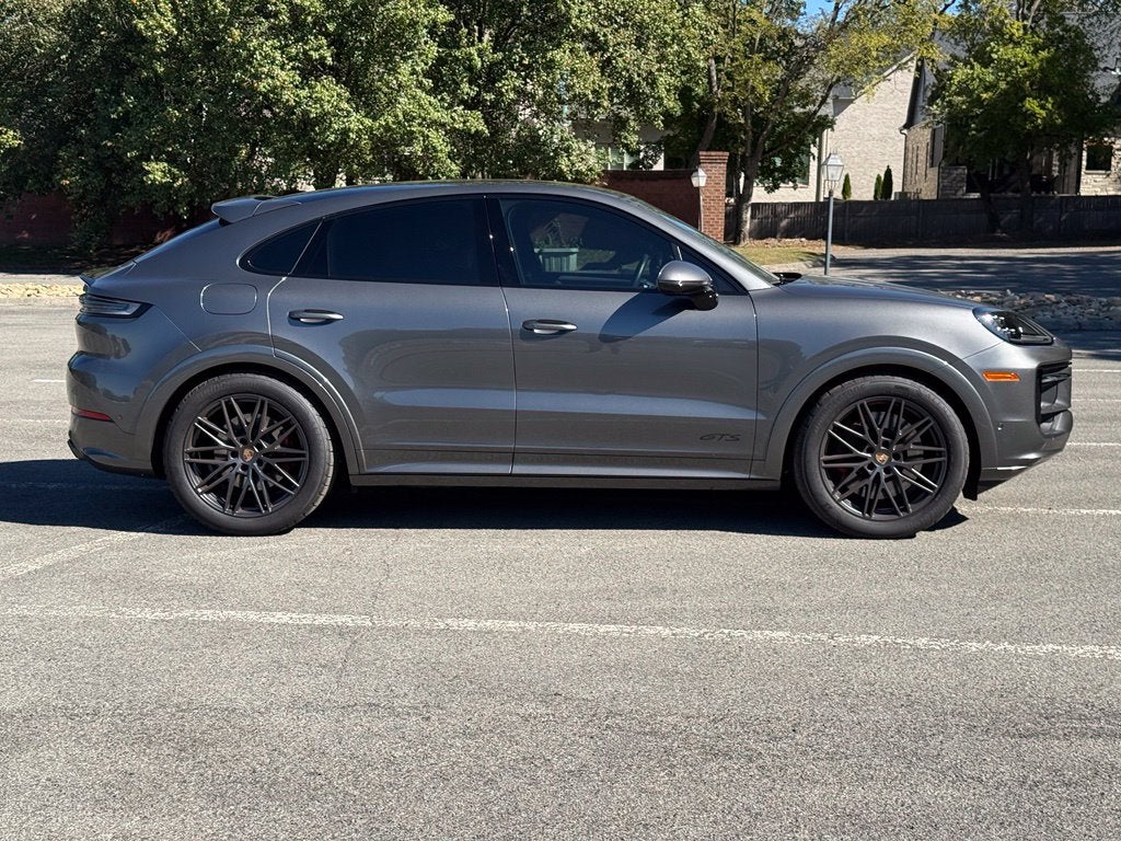 2025 Porsche Cayenne Coupe GTS
