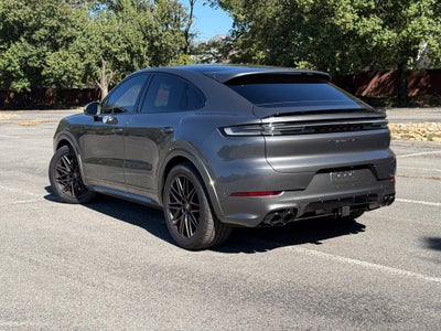 2025 Porsche Cayenne Coupe GTS