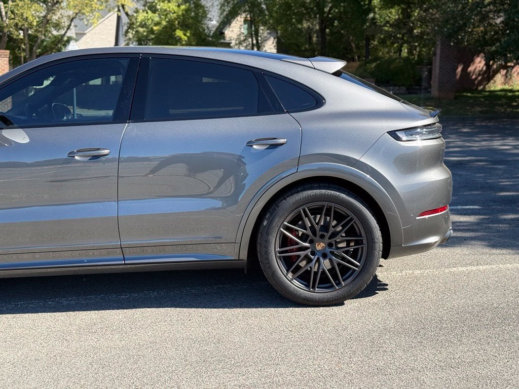 2025 Porsche Cayenne Coupe GTS