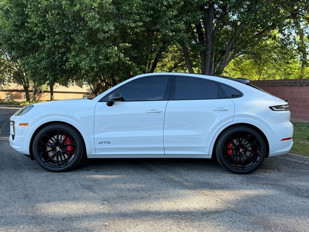 2025 Porsche Cayenne Coupe GTS