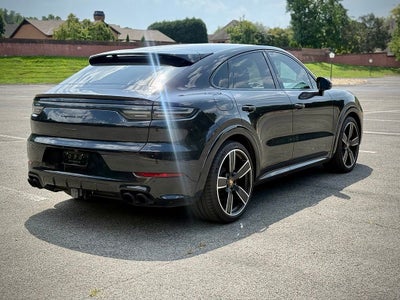 2022 Porsche Cayenne Coupe GTS