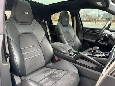 2023 Porsche Cayenne Coupe GTS