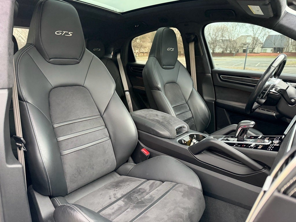 2023 Porsche Cayenne Coupe GTS