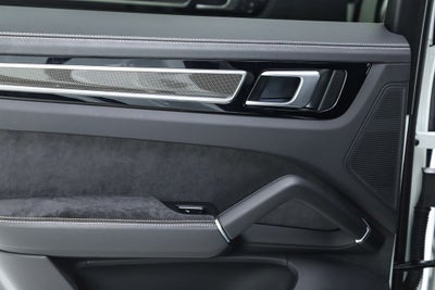 2023 Porsche Cayenne Coupe GTS