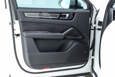 2023 Porsche Cayenne Coupe GTS