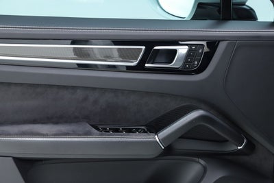 2023 Porsche Cayenne Coupe GTS