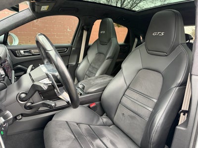 2023 Porsche Cayenne Coupe GTS