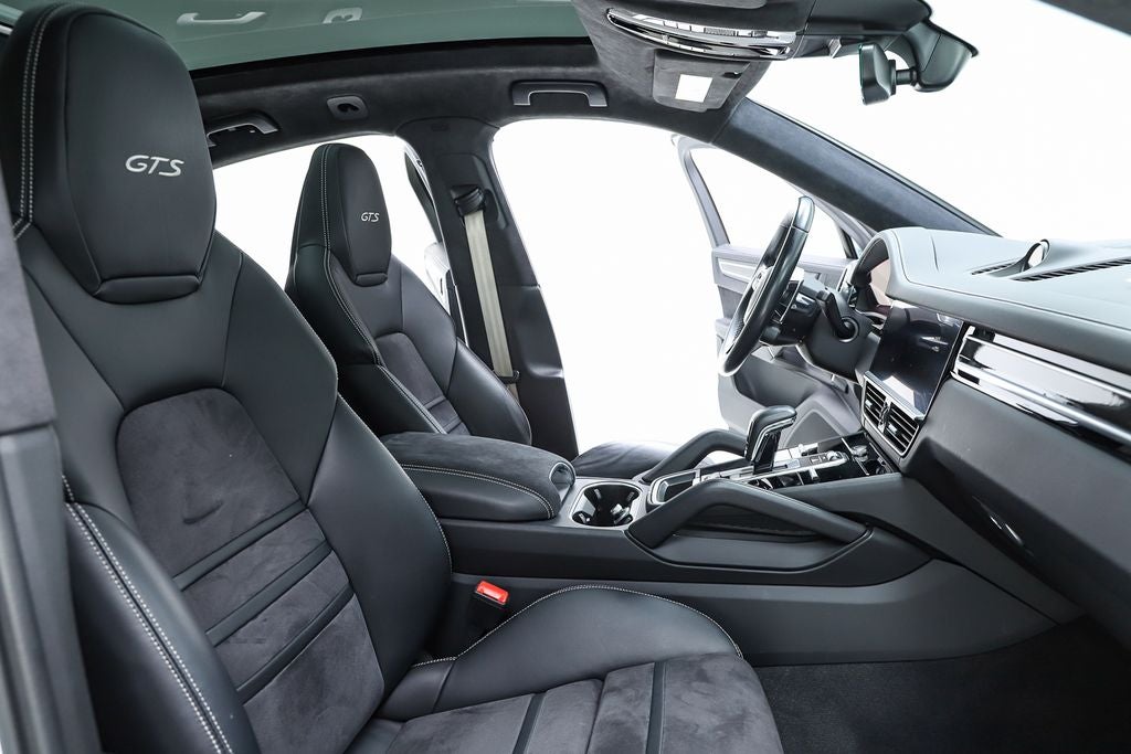2023 Porsche Cayenne Coupe GTS
