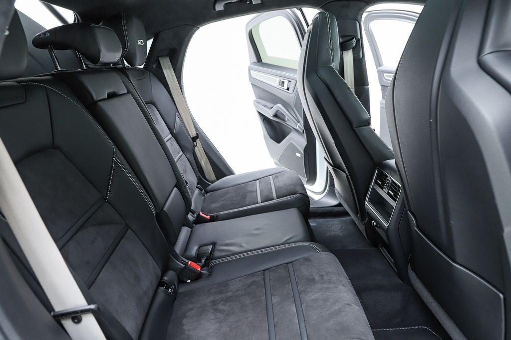 2023 Porsche Cayenne Coupe GTS