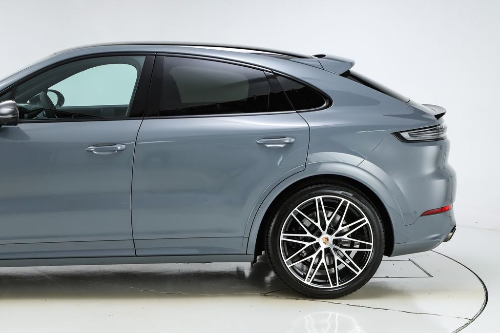 2026 Porsche Cayenne Coupe GTS