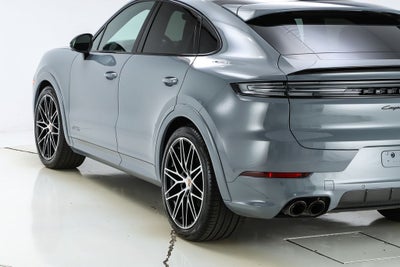 2026 Porsche Cayenne Coupe GTS