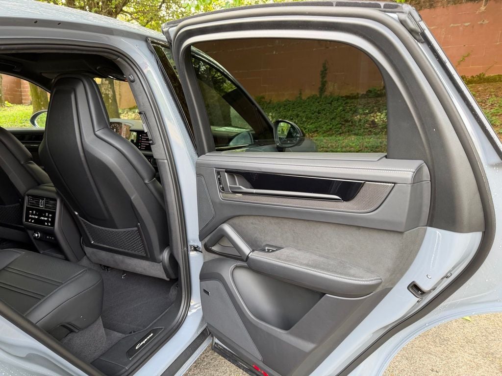 2026 Porsche Cayenne Coupe GTS