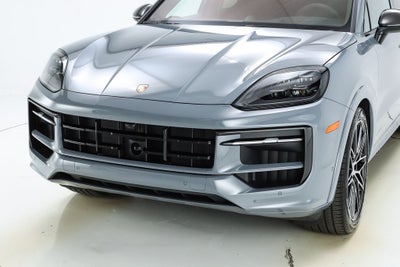 2026 Porsche Cayenne Coupe GTS