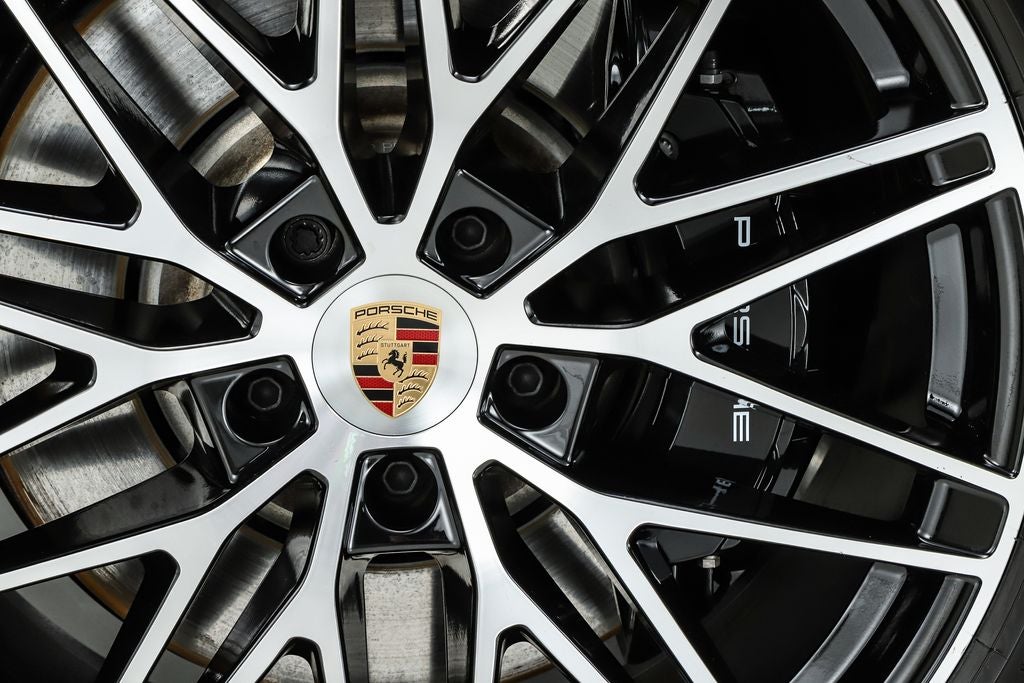 2026 Porsche Cayenne Coupe GTS