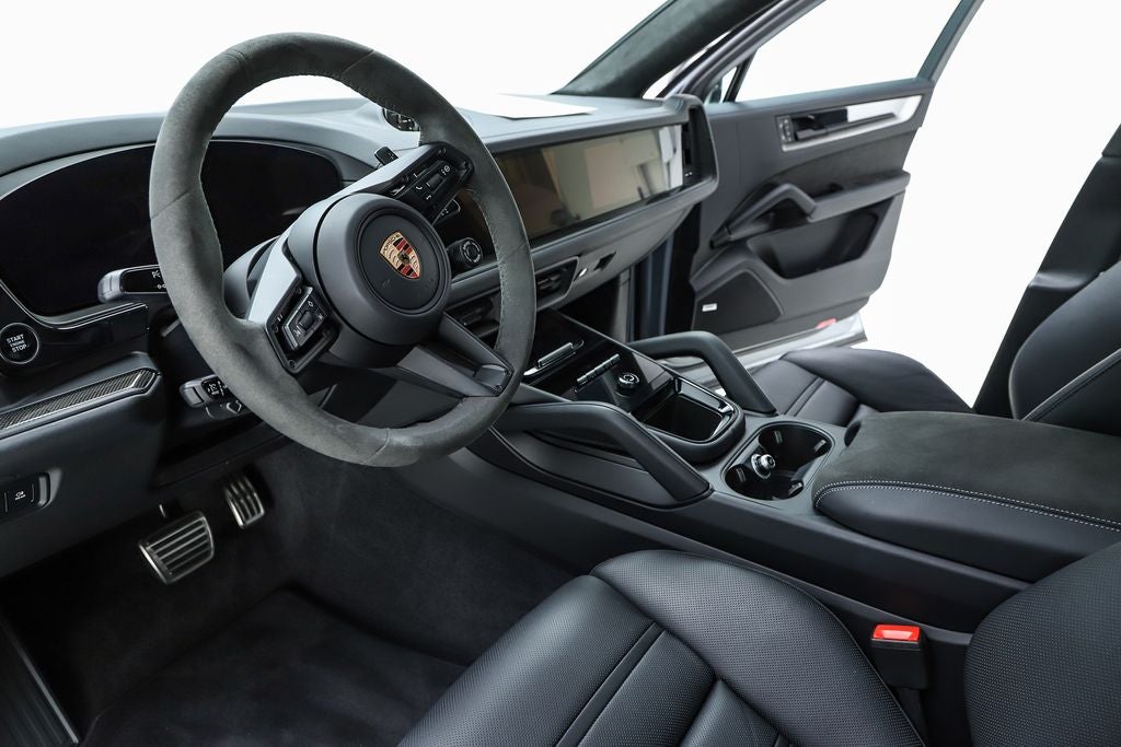 2026 Porsche Cayenne Coupe GTS