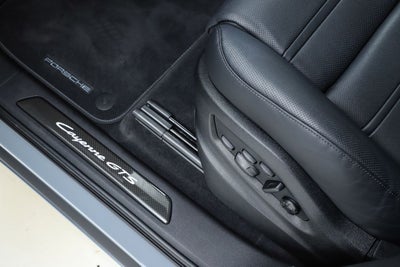 2026 Porsche Cayenne Coupe GTS