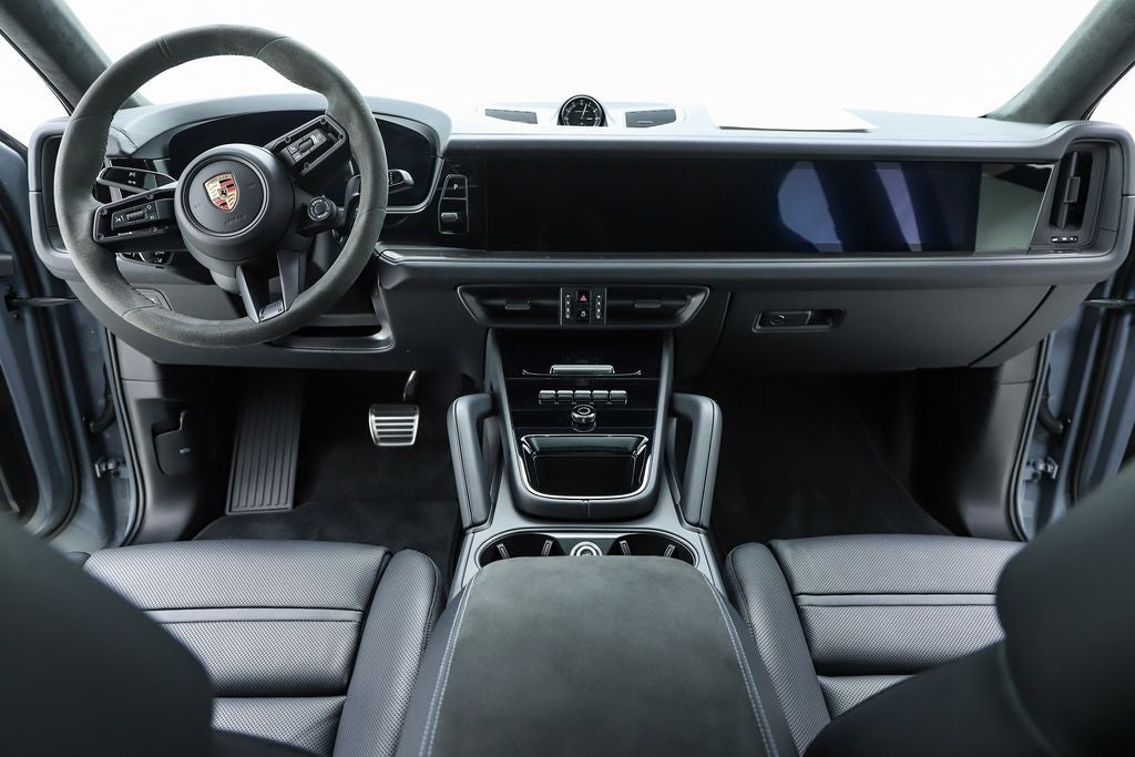 2026 Porsche Cayenne Coupe GTS