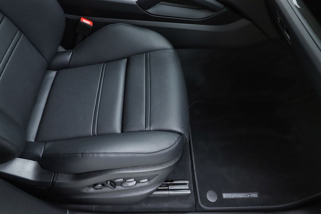 2026 Porsche Cayenne Coupe GTS