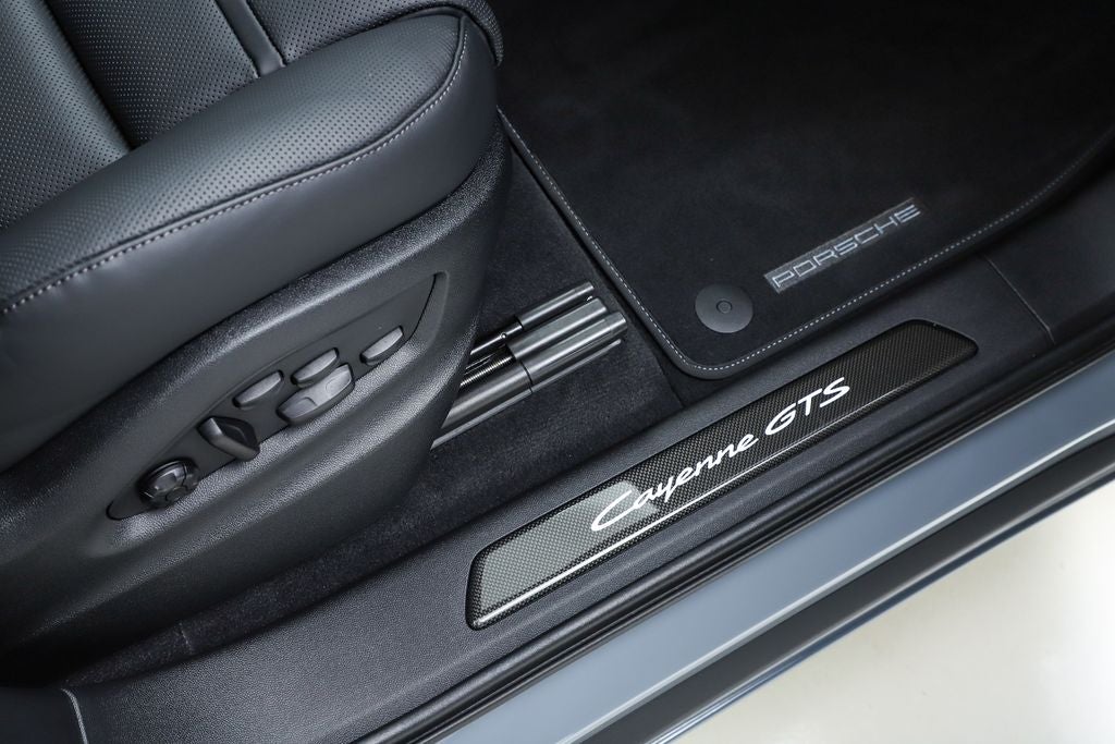 2026 Porsche Cayenne Coupe GTS