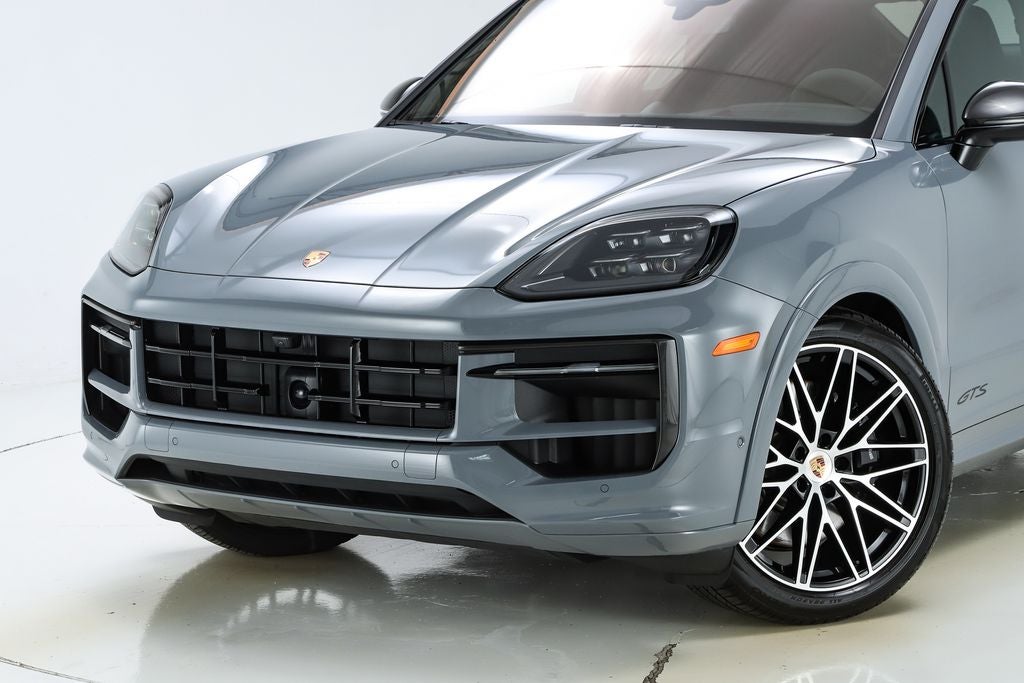 2026 Porsche Cayenne Coupe GTS