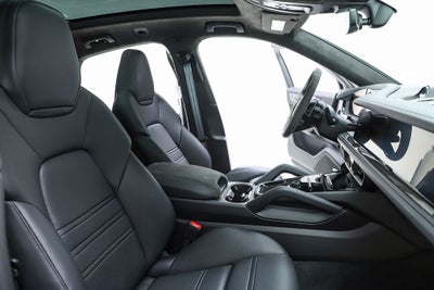 2026 Porsche Cayenne Coupe GTS