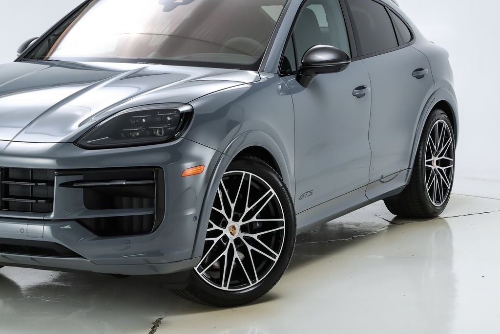 2026 Porsche Cayenne Coupe GTS