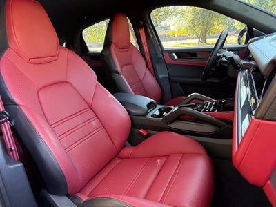 2024 Porsche Cayenne Coupe Turbo GT