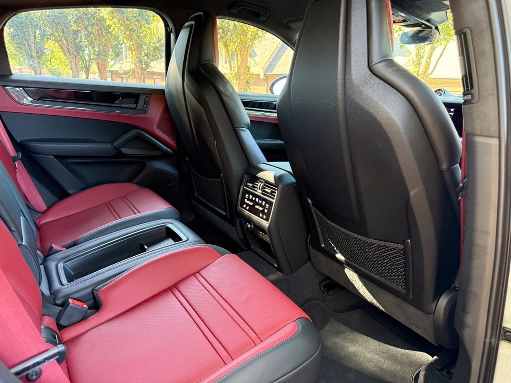 2024 Porsche Cayenne Coupe Turbo GT