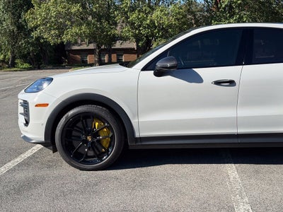 2024 Porsche Cayenne Coupe Turbo GT