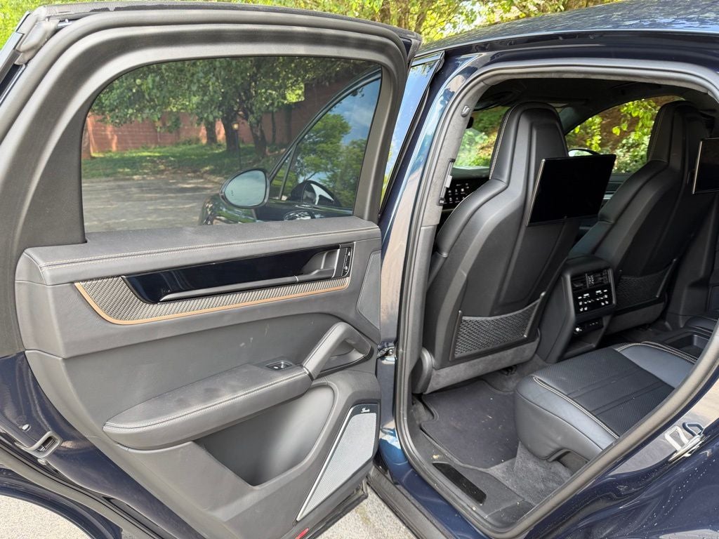 2024 Porsche Cayenne Coupe Turbo GT