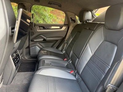 2024 Porsche Cayenne Coupe Turbo GT