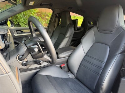 2024 Porsche Cayenne Coupe Turbo GT