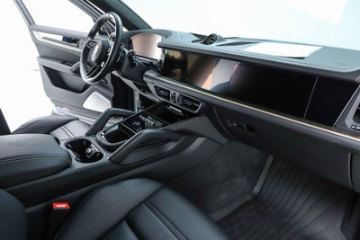 2024 Porsche Cayenne Coupe Turbo GT